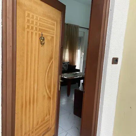 Mesi Bridge Apartmán *